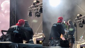 Vedeta Asia Express, cerută în căsătorie pe scena Untold 2025. Momentul emoționant a fost filmat de mii de fani