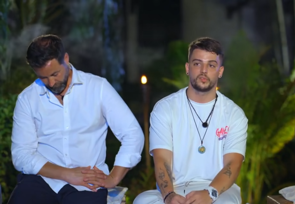 Daniel Ungureanu și Cornel Luchian, la bonfire / sursă foto: captură video