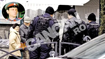 Simpla prezenta impune respect. Jandarmii au luat pozitie de drepti in fata plutonierului Capsuna