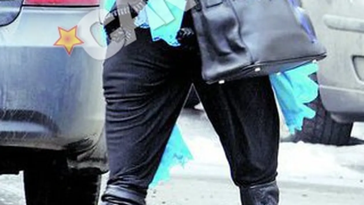 Luminita Anghel evita sa iasa in lume din cauza surplusului de greutate capatat in perioada sarcinii! Jenata de cum arata!