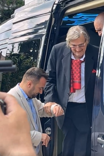 Cum arată Florin Piersic la 90 de ani? Actorul n-a renunțat la aparițiile publice
