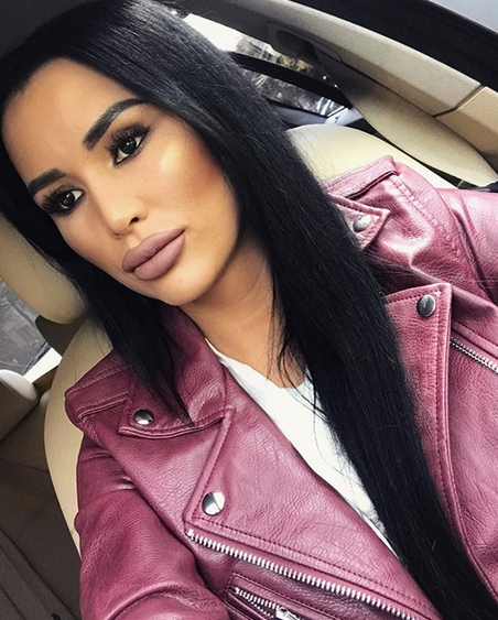 Cruduţa ar urma să prezinte un reality show