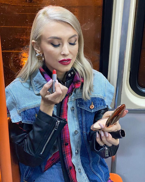 Andreea Bălan, apel disperat pentru mama a doi copii mici! Şi tu o poţi salva pe Alina, diagnosticată cu o boală cumplită