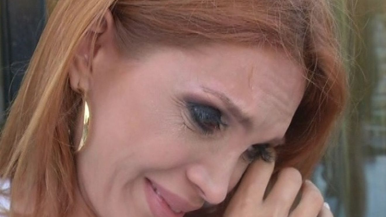 CRISTINA SPĂTAR a izbucnit în lacrimi, după ce a semnat actele de divorţ, la notar! S-a întâmplat cu puţin timp în urmă