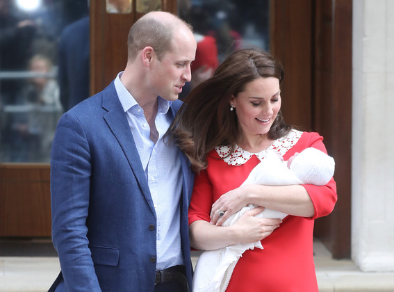 Kate Middleton a născut un băiețel.