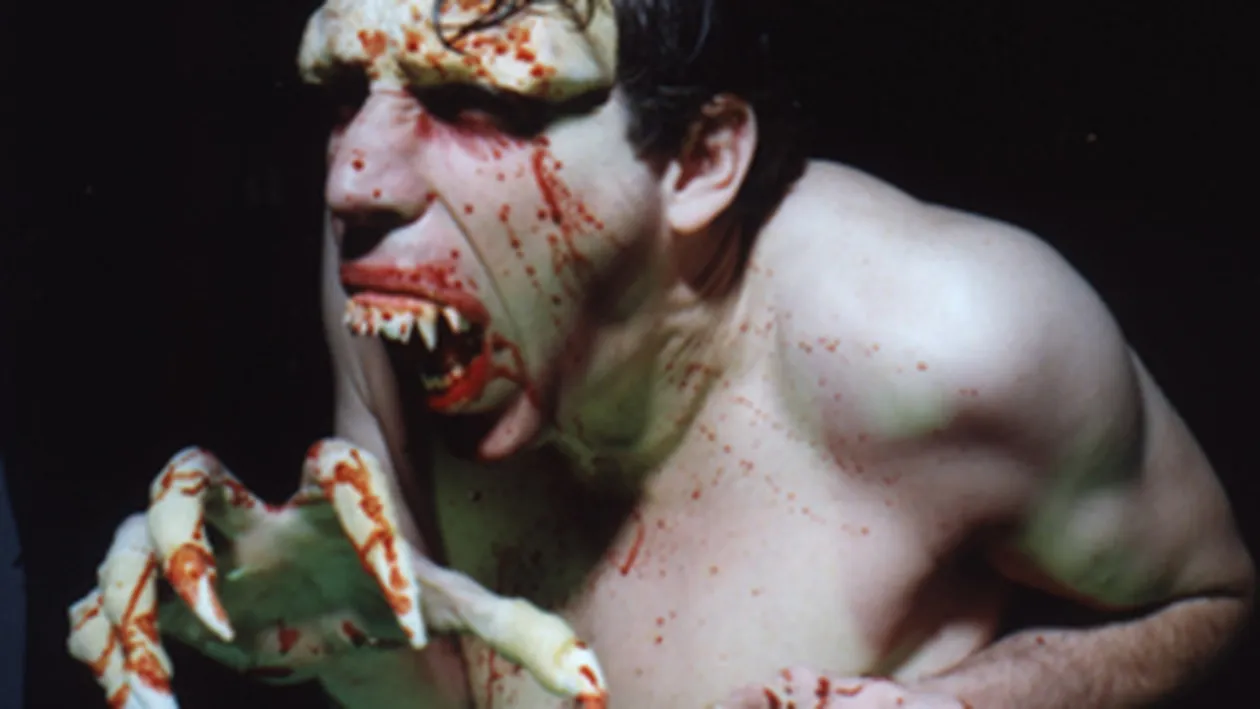 Doi 'vampiri' despre victima lor: Era atat de amuzanta incat era pacat sa nu-l faca si pe Diavol sa rada