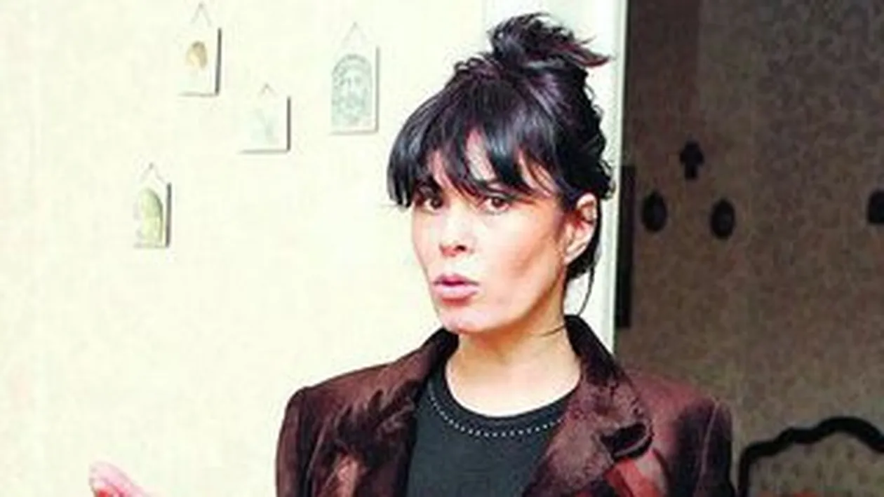 Nidia poate sa vanda inelul si sa plece de acasa!