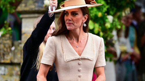 Moment neașteptat la nunta lui Peter Phillips: Kate Middleton, față în față cu fostul iubit. Cum a reacționat