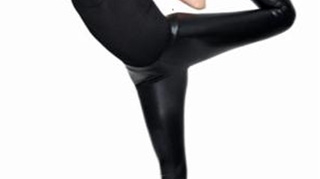 Miranda Kerr, flexibila in orice pozitie