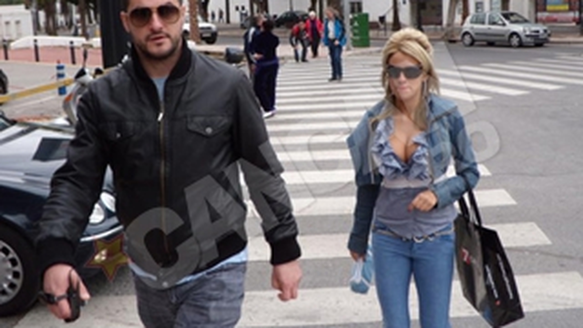 Sanziana Buruiana a fost rasfatata de iubit cu o vacanta de 10.000 de euro
