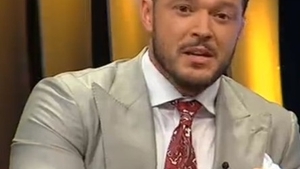 Imaginea cu Victor Slav care şochează pe toată lumea! Prezentatorul TV a fost operat de urgenţă