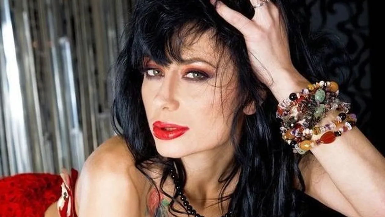 Primele declaraţii ale Ioanei Popescu, după ce a pierdut sarcina: ”Este foarte dureros, deja îmi făcusem planuri de naşi, botez, tot...”