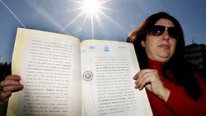 Ce nebuna! O femeie a cumparat Soarele si vrea taxe de la toti pamantenii!