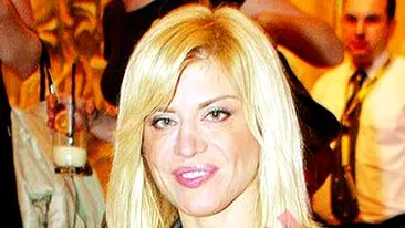 Loredana se pregateste sa-si innoiasca garderoba:Creatorii vin cu multe surprize! Ne indeamna sa cheltuim