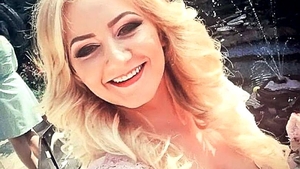 O blondă din Suceava este supranumită ”spaima șoselelor”! Soțul i-a murit într-un accident produs de ea