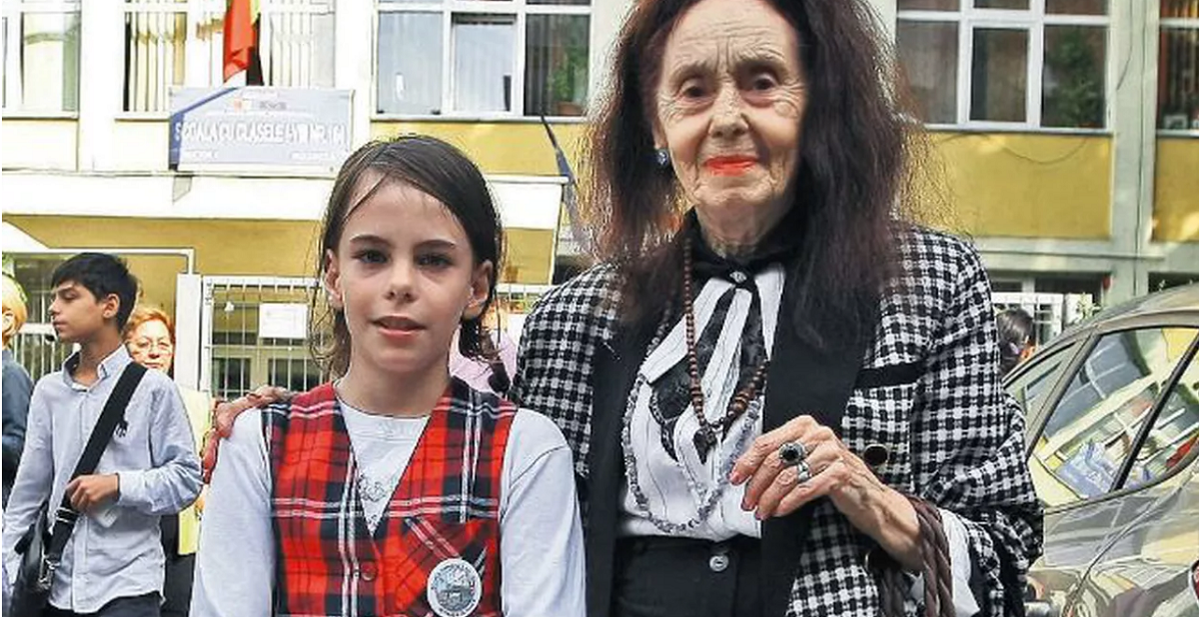 Adriana Iliescu, alături de fiica ei, în urmă cu mai mulți ani