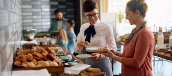 BANCUL ZILEI. Bulă e nemulțumit de mâncarea de la restaurant