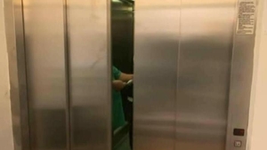 Cazul poliţistului pedofil a stârnit teamă! Cum trebuie să reacţioneze copilul atunci când întâlneşte un astfel de individ! Ce e obligatoriu să-l înveţi