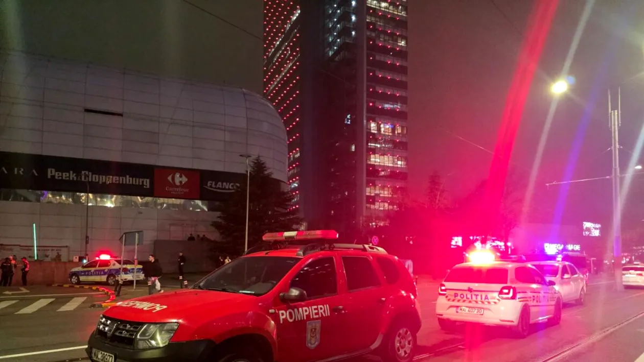 Incendiu la Promenada Mall din Capitală! Oamenii au fost evacuați de urgență