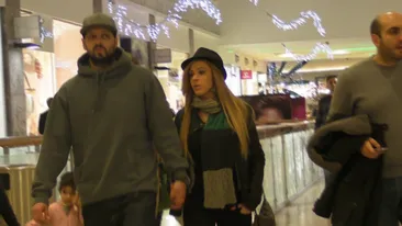 Ombladon nu este chiar un “baiat rau”. Vezi cat de frumos se comporta cu iubita, pe care o scoate frecvent in oras