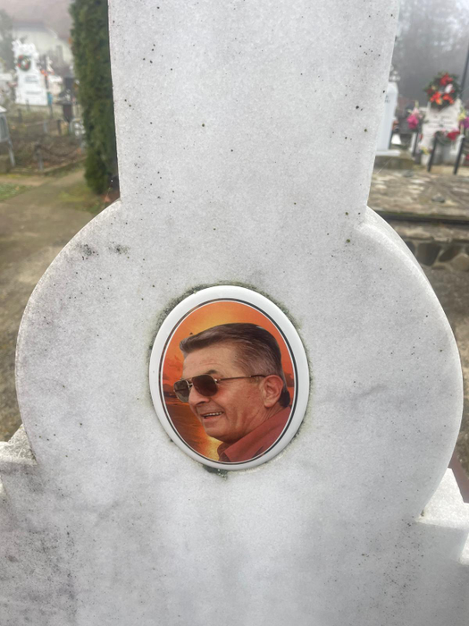 Ce a apărut la căpătâiul Marilenei, mama Mihaelei Rădulescu? Imagini tulburătoare de la priveghi