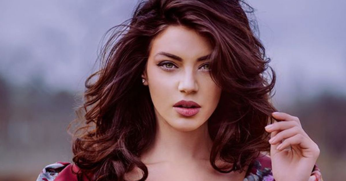 Cum arăta Regina Instagramului la 14 ani! Trecerea timpului nu și-a pus amprenta asupra Cristinei ICH