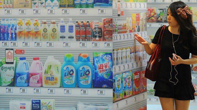 Fara plase si fara rafturi! Acesta e primul supermarket virtual, deschis de curand in Coreea!