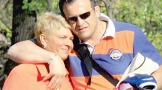 Primele poze cu Teo mireasa! Ea si sotul ei au fost imbracati in stilul anilor 20! Vezi in ce decor de vis va avea loc petrecerea!