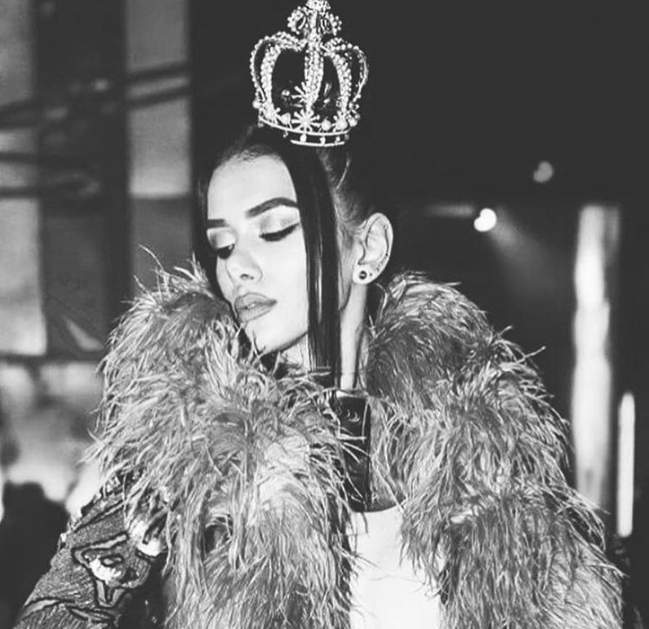 Iubita lui Bozo pe vremea când dansa în club