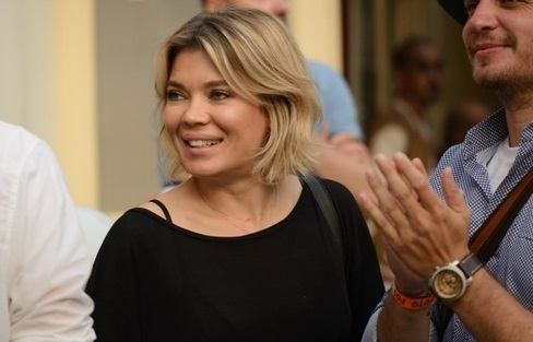 Gina Pistol şi-a înnebunit fanii cu o poză sexy! Comentariile au luat-o razna…