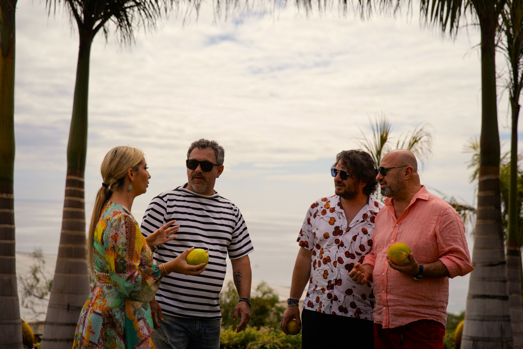 Ce au pățit chefii în Tenerife la 4.00 dimineața! Din culisele noului show al PRO TV-ului, cu Sorin Bontea, Cătălin Scărlătescu și Florin Dumitrescu în prim plan! Asta nu se va vedea vreodată