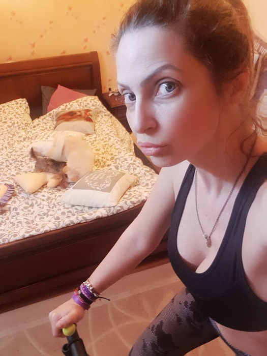 Adela a câștigat procesul cu miliardarul pentru taxa de școlarizare a lui Davis