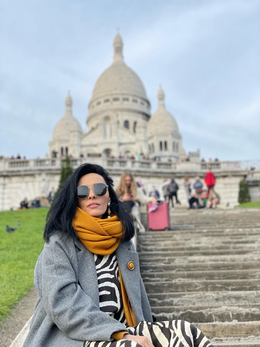 Cosmina Păsărin a vizitat Parisul de ziua ei