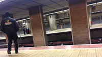 Este haos la metrou, iar medicii au fost chemaţi imediat! Ce probleme sunt pe magistralele 1 şi 3