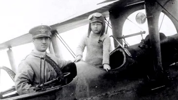 Imagini de colectie cu Majestatea Sa. Primii ani de pilotaj ai Regelui Mihai