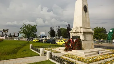 Cum arata Ultimul Strajer al Capitalei E mort de beat si ne apara cu un bolovan!