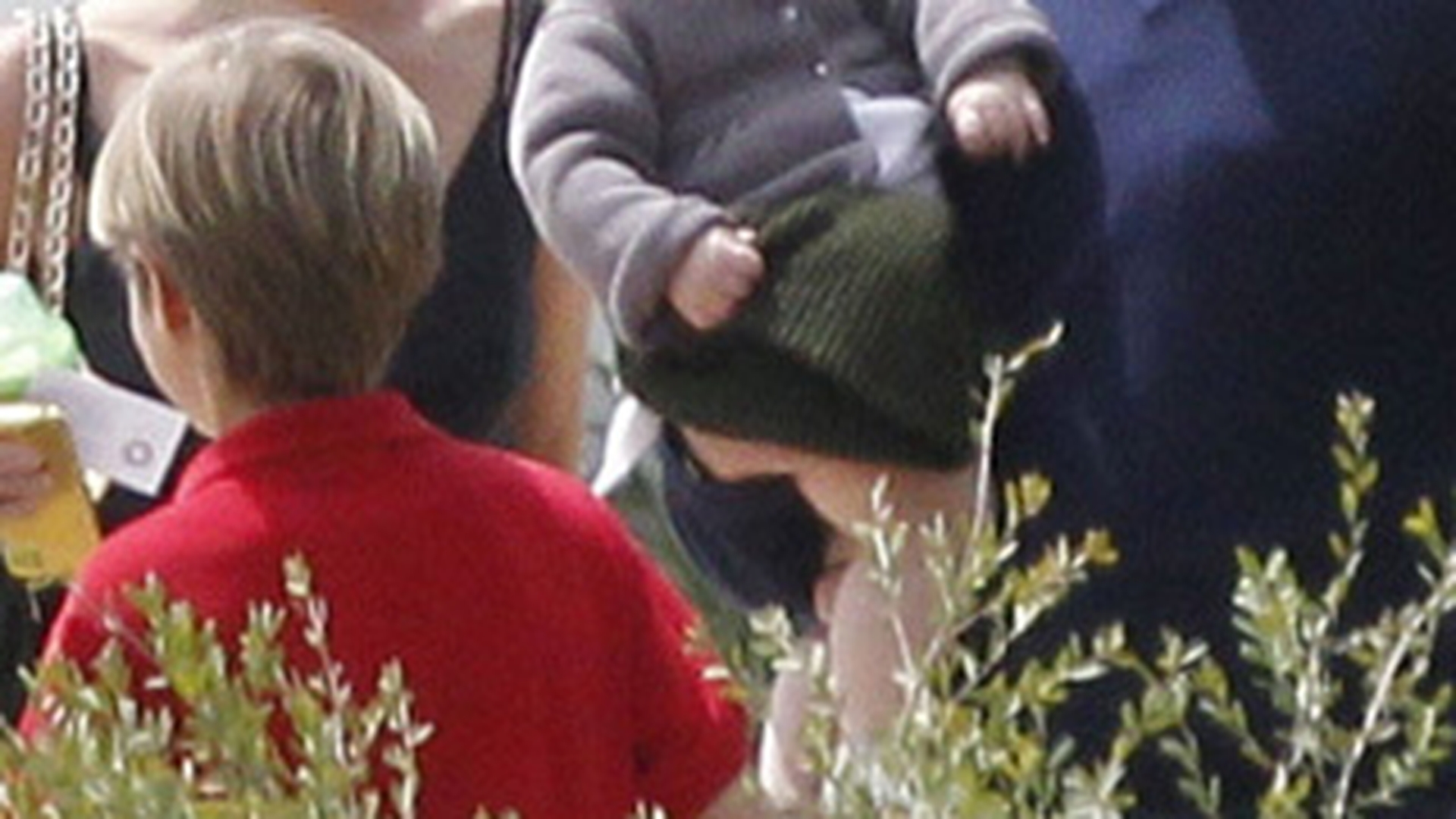 Familia Beckham, in vacanta cu bucatarul-vedeta Gordon Ramsay