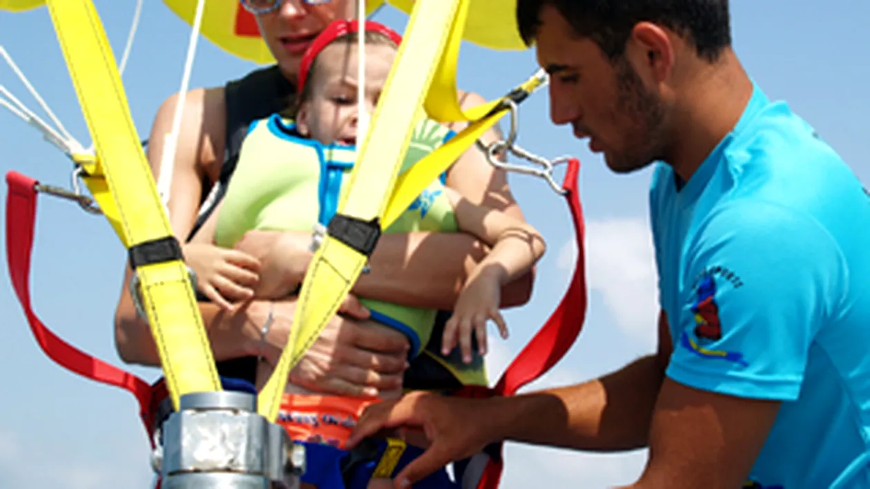 Roxana Ciuhulescu a facut sporturi extreme cu fiica ei de trei ani