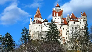 Vampiri, sange si fantome! Castelul Bran este in Top 10 al celor mai inspaimantatoare destinatii de Halloween!