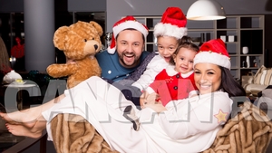 Andra & Măruţă s-au ”dezbrăcat” de secrete sub bradul de Crăciun! 