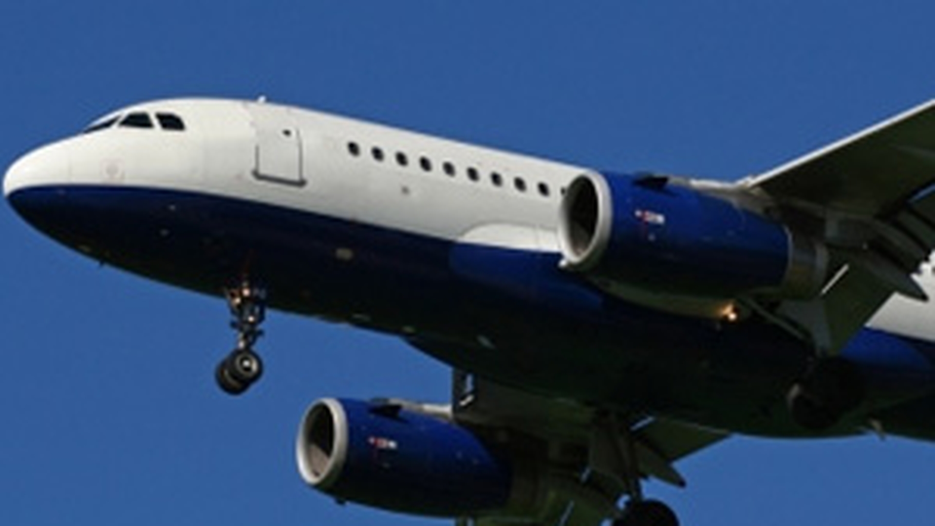 Un avion a aterizat de urgenta la Timisoara dupa ce pilotul a anuntat ca sunt probleme la bord