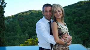 El este logodnicul secret al asistentei lui Razvan si Dani! Vezi ce a spus despre sarutul blondei cu Bendeac