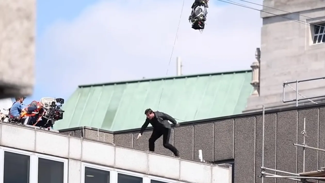 Tom Cruise şi-a fracturat piciorul la filmările pentru Misiune Imposibilă 6! Imagini înfiorătoare cu momentul accidentului