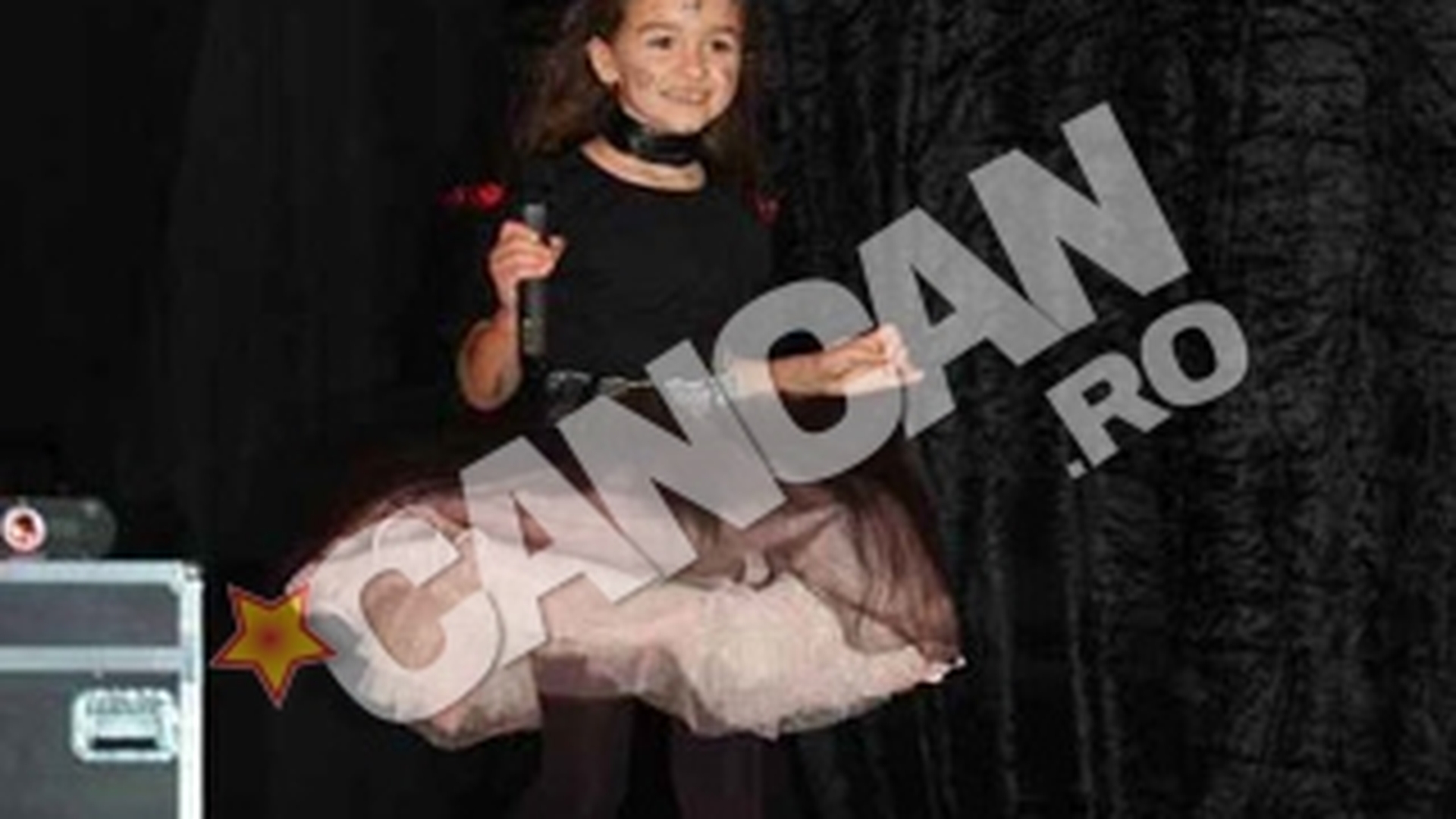 Rebeca, preferata lui Mihai Petre de la "Romanii au talent", a ajuns vedeta in Italia! Norocul ei e o papusica de care nu se desparte niciodata