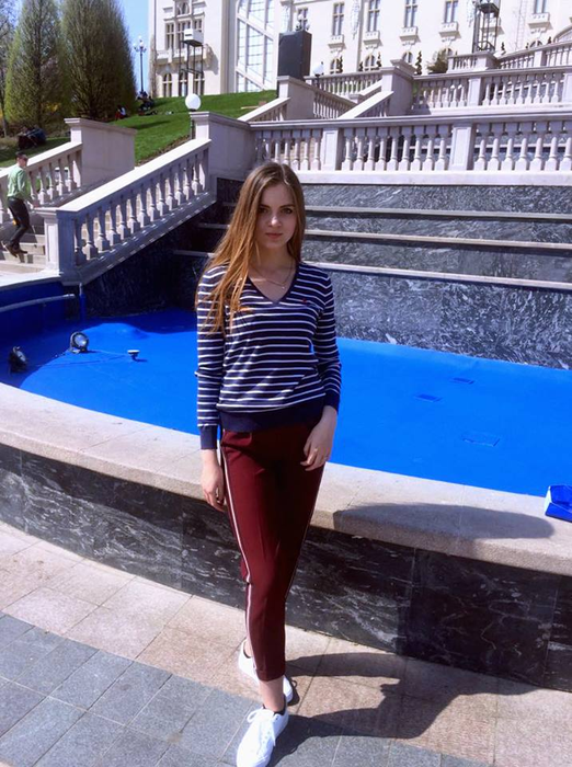 Cine e de fapt Daniela Machidon, sexy-studenta care a luat ultimul golden buzz la Românii au Talent. Ce nu s-a spus la Pro TV