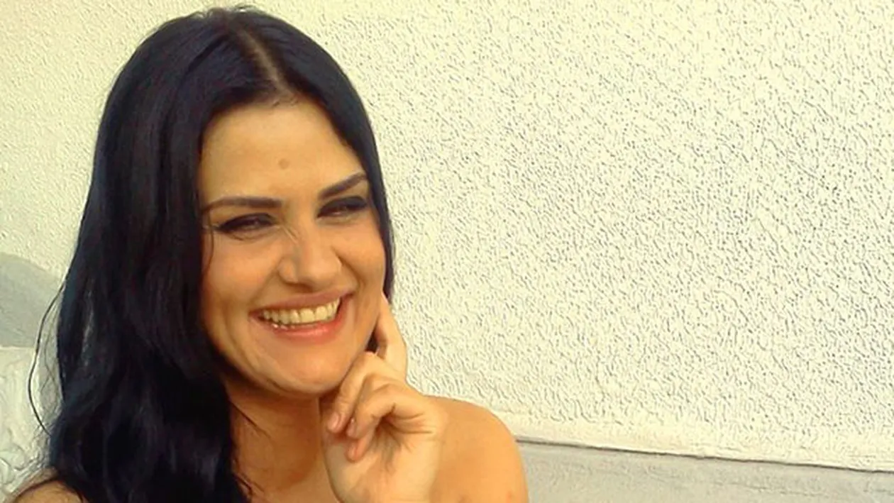 Psiholoaga vedetelor isi trimite pacientii la spovedit! Nu-ti imaginezi cu ce se ocupa mai nou Nicoleta Vascan!