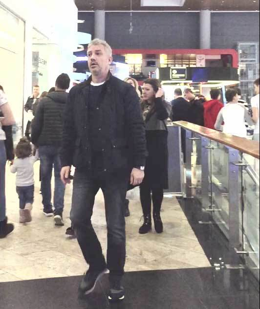”Sanchi” n-o scapă deloc din ochi pe iubita lui, Dana