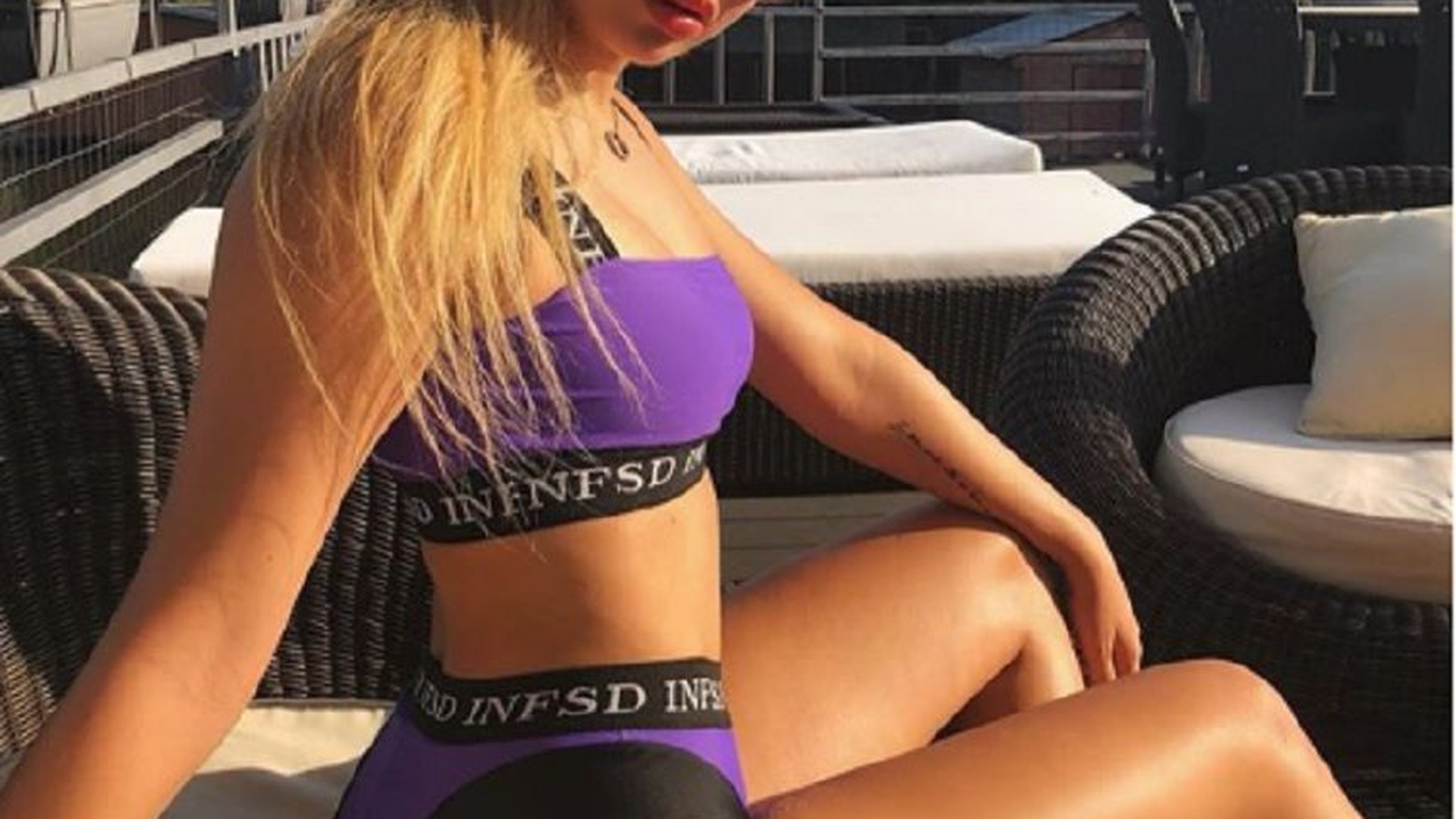 Ce bine arată fiica Anamariei Prodan! Sarah Dumitrescu s-a pozat la piscină