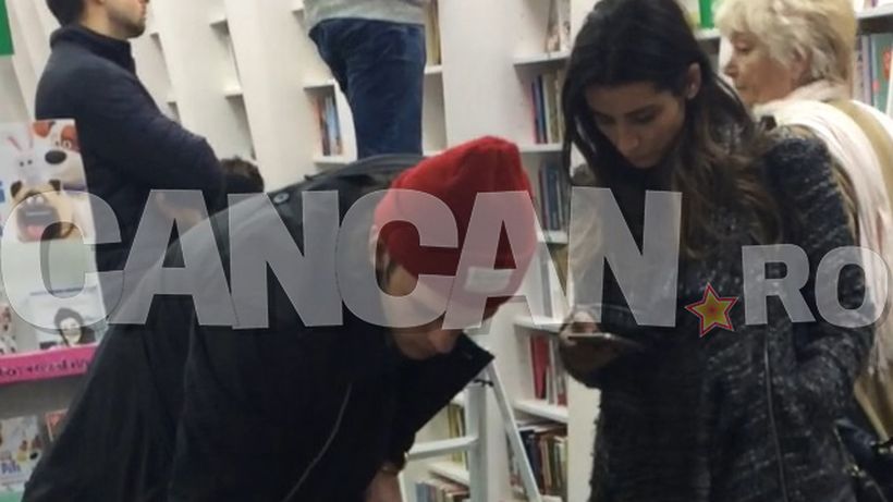 Iubitul top-model e topit după Lili Sandu! A pupat-o pe furiş într-o librărie, iar noi am ”capturat” momentul!