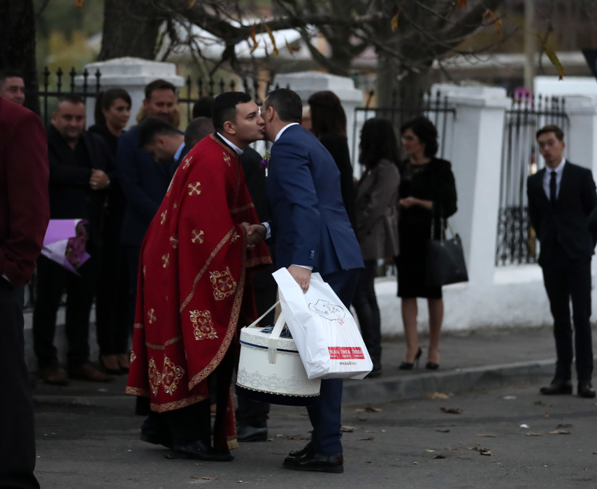 Primarul Slatinei, Emil Moţ, s-a cununat religios cu Ana Maria